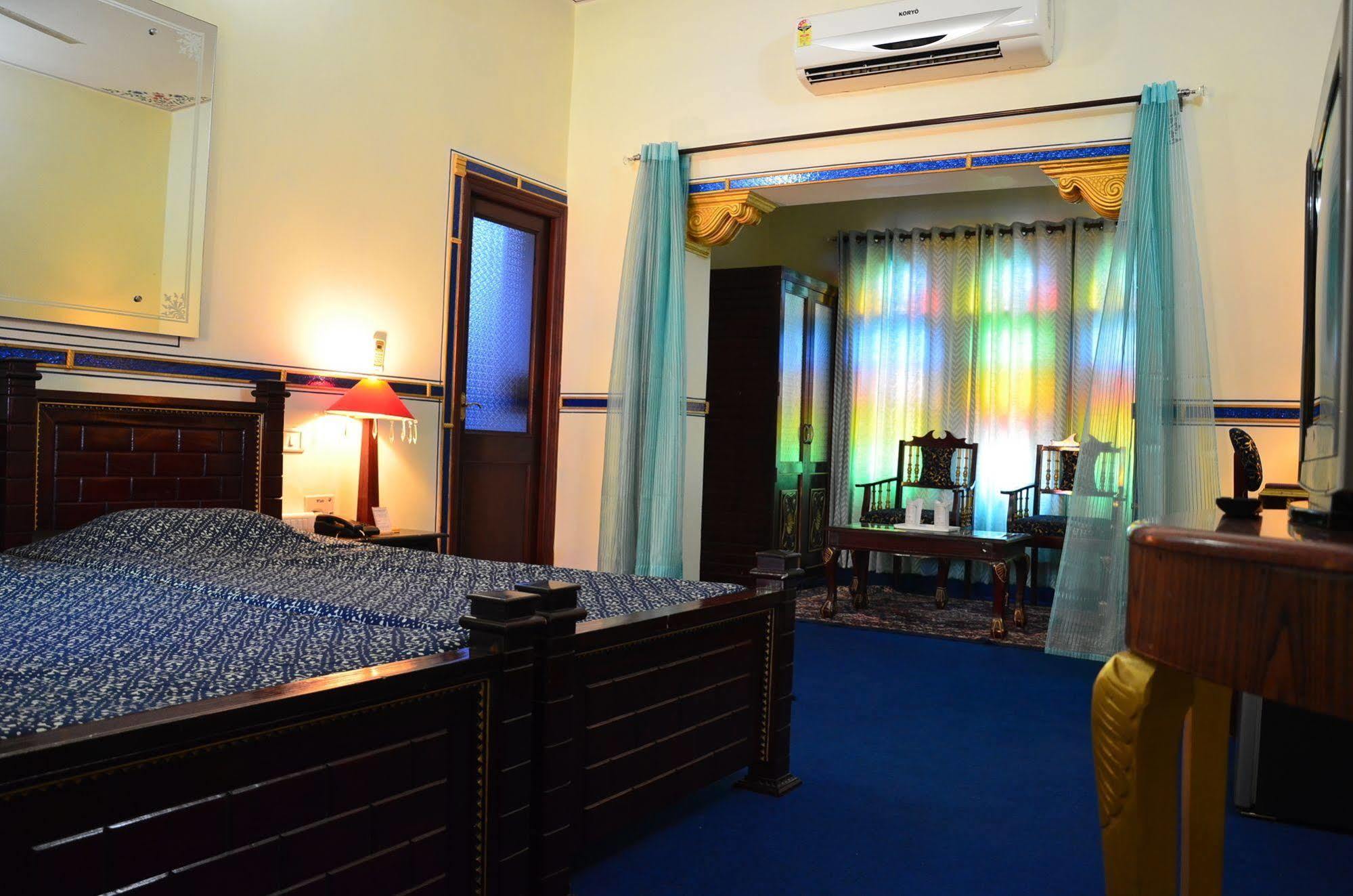 Hotel Vimal Heritage Джайпур Екстериор снимка
